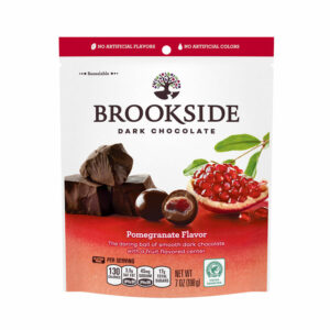 כדורי שוקולד מריר ממלואים בטעם רימון Brookside
